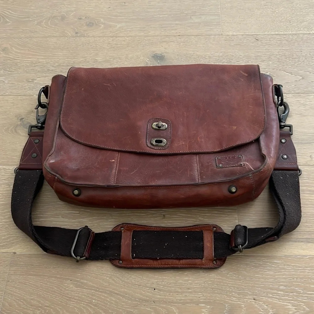 Will Leather Goods Kent Messenger Shoulder Bag Briefcase Vintage Laptop Case